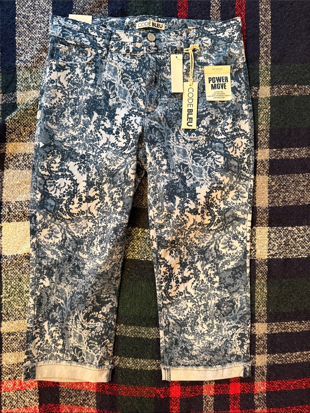 Code Bleu Blue & White Paisley Crop Jeans
